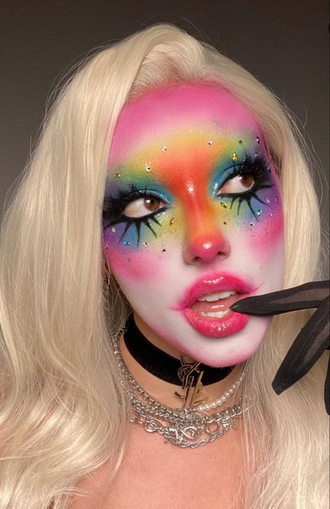 Preshower Makeup, Face Paint Art, Cute Drag Makeup, Fashion Clown Makeup, Clowncore Makeup, Cute Colorful Clown Makeup, Editorial Clown Makeup, Scary Colorful Clown Makeup, Funky Makeup