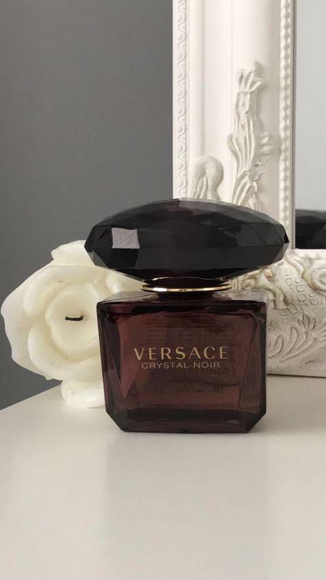 Versace Perfume Aesthetic, Versace Crystal Noir Perfume, Versace Parfum, Versace Crystal Noir, Versace Fragrance, Crystal Noir, Versace Perfume, Winter Arc, Florida Life