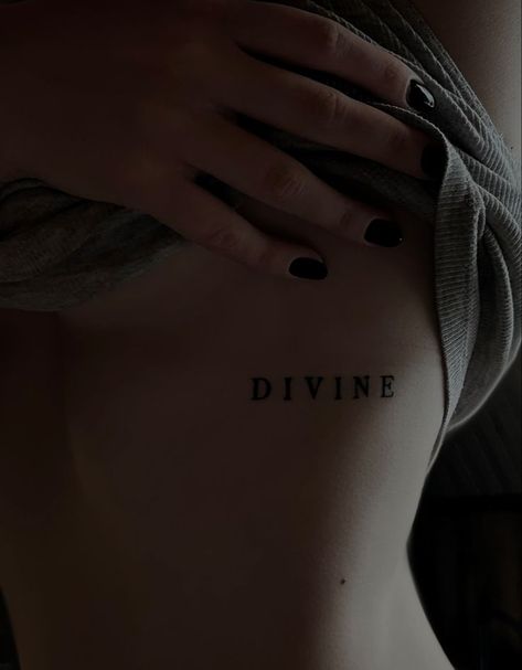 Divine Tattoo, Leg Tattoo Designs, Power Aesthetic, Dark Feminine Tattoos, Tattoo Dark, Best Tattoo Designs, Feminine Tattoos, Online Group, Tattoo Designs