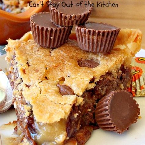 Peanut Butter Cup Pie Recipe, Peanut Butter Cup Pie, Cup Pie, Butter Desserts, Dreamy Desserts, Fudge Pie, Melted Snowman, Sweet Time, Snowman Cookies