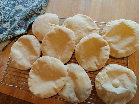 Sourdough Pita Bread Discard, Sourdough Discard Pita Bread Recipe, Sourdough Discard Flat Bread, Sourdough Discard Pita Bread, Discard Pita Bread, Vegan Pita Bread Recipe, Sourdough Pita Bread Recipe, Bread With Sourdough Discard, Sourdough Pita Bread