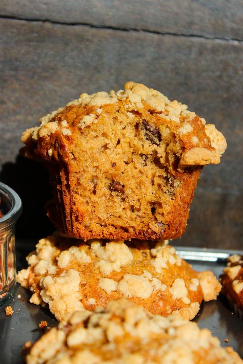 Maple Pecan Streusel Muffins - Taffey Bakery Tall Muffins, Soft Muffins, Oatmeal Breakfast Muffins, Sour Cream Blueberry Muffins, Fall Muffins, Chocolate Oatmeal Bars, Pecan Muffins, Streusel Muffins, Maple Brown