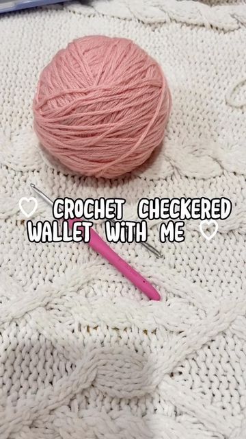 Sashay Crochet, Checkered Crochet, Crochet Checkered, Crochet Wallet, Beginner Crochet Tutorial, Cute Sewing Projects, Crochet Cord, Aesthetic Crochet, Kids Crochet