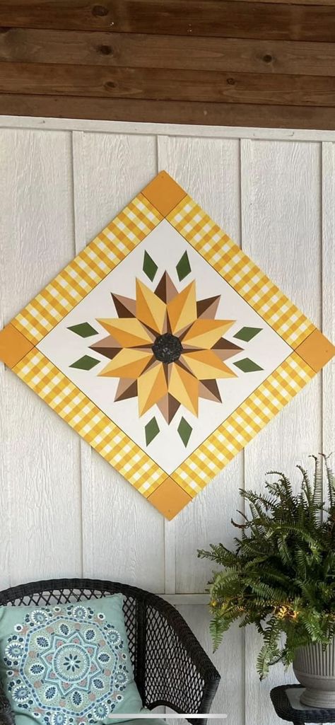 Easter Barn Quilts, Spring Barn Quilts, Bee Barn Quilt Patterns, Salvaged Wood Projects, Hummingbird Barn Quilt Pattern, Hummingbird Barn Quilt, Dragonfly Barn Quilt, Painted Barn Quilts, Barn Quilt Designs