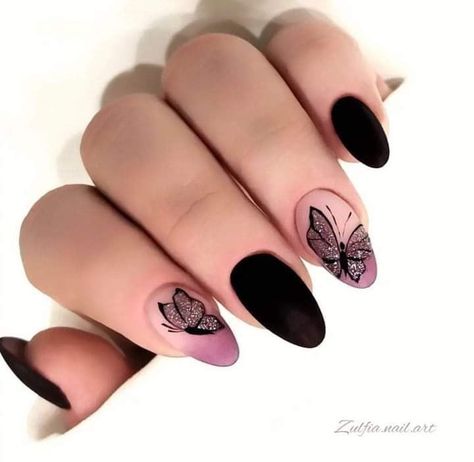 Henna Nail Art, Nails Butterfly, Art Nail Designs, Butterfly Nail Designs, Henna Nails, Subtle Nails, Fancy Nails Designs, Work Nails, Wrist Tattoos For Women