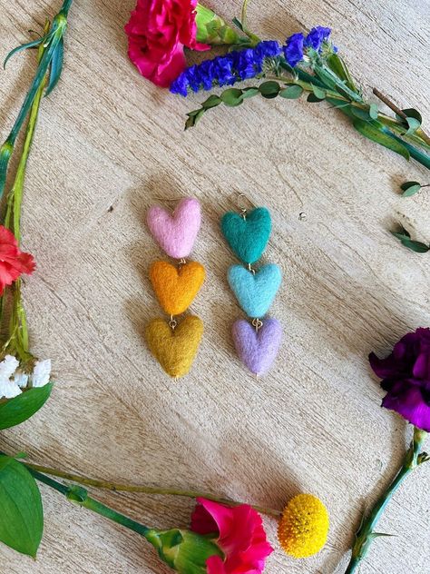 Felt Earrings, Tovad Ull, Felted Earrings, Needle Felting Diy, Felt Jewelry, Needle Felting Projects, Summer Earring, Felt Diy, Felting Projects