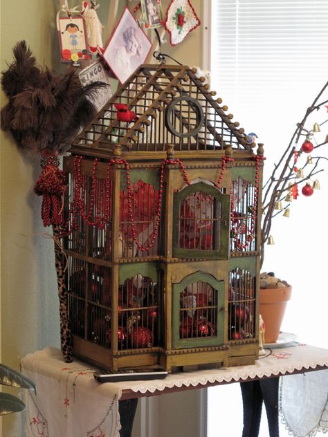 🐞🐔Birdcages : 🐘🌲🌲🌳🌴More At FOSTERGINGER @ Pinterest  🌴🌳🌲🌲🐘 Bird Cage Decor Ideas, Birdcage Ideas, Witch Items, Cage Decor, Antique Bird Cages, The Caged Bird Sings, Bird Cage Decor, Traditional Colonial, Vintage Bird Cage