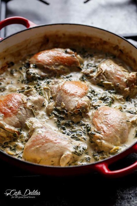 Creamy Spinach Artichoke Chicken Thighs in one skillet! Low fat AND low carb, filled with fresh spinach, artichokes, parmesan cheese and a hint of garlic! | https://cafedelites.com Creamy Spinach Artichoke Chicken, Raclette Originale, Galette Des Rois Recipe, Artichoke Sauce, Keto Chicken Thighs, Chicken Breast Crockpot Recipes, Spinach Artichoke Chicken, Crockpot Chicken Breast, Bacon Dip