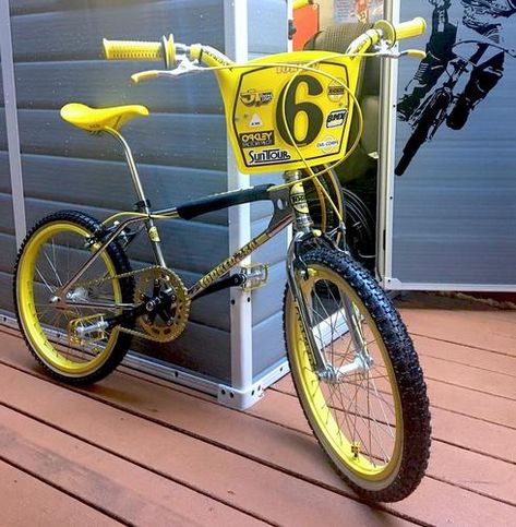 Vintage Toys 1970s, Vintage Bmx Bikes, Bmx Racing, Bmx Bicycle, Cruiser Bicycle, Electric Bikes, Bmx Bikes, Road Bicycle, Mountain Bikes