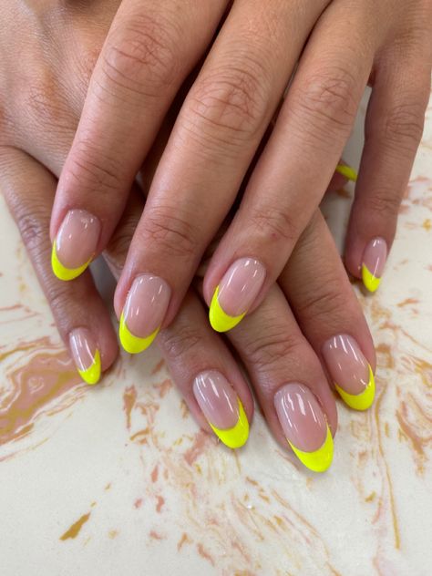 Neon Tips Nail, Neon Yellow Gel Nails Short, Black And Yellow French Nails, Bright Yellow Tip Nails, Neon Nail Tips Design, Fluro Yellow Nails, Fluorescent French Tip Nails, Electric Yellow Nails, Neon Yellow Tips Nails