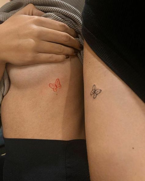 Matching Tattoos For Best Friends Butterfly, Red Matching Tattoos For Best Friends, Tiny Tattoos For Friends, Small Tattoo Ideas Friendship, Small Tattoos For Besties, Red Matching Tattoos, Minimalist Tattoo For Best Friends, Butterfly Friendship Tattoos, Best Friend Tattoos Butterfly