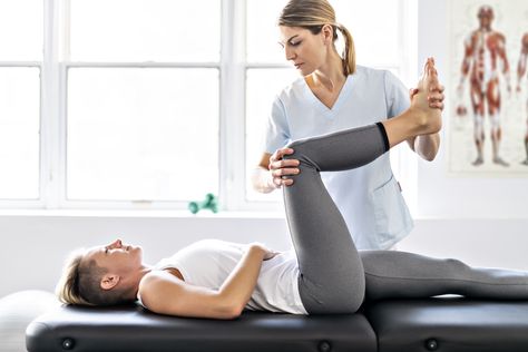 If You’ve Tried Everything But Your Muscles Are Still *So* Tight, Assisted Stretch Therapy May Be Just What You Need https://www.wellandgood.com/stretch-therapy/ #health #yoga Assisted Stretching, Stretch Therapy, Pyramid Training, Pe Lessons, Doctor Of Physical Therapy, Best Cardio Workout, Crossfit Workouts, Health Club, Skin Care Serum