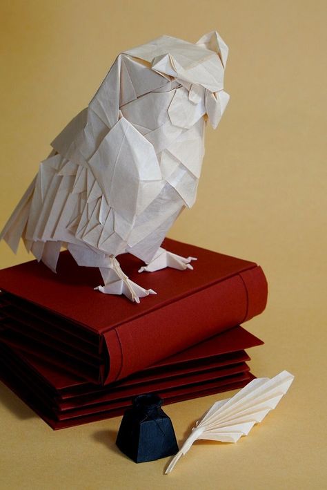 Eagle owl, designed and folded by kosuke nakamura (source: ) #origami #eagleowl #owl Owl Origami Tutorial, Origami Eagle, Owl Origami, Paper Folding Techniques, Origami Birds, Origami Techniques, Owl Books, Eagle Owl, Paper Owls