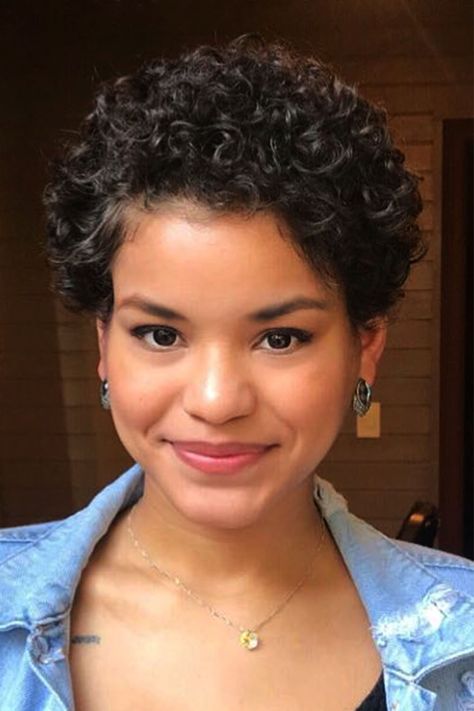 24 Short Hairstyles For Black Women To Look Different Pixies Haircut, Natural Hair Short, Short Curly Cuts, Short Hairstyles For Black Women, Natural Hair Haircuts, Short Hair Styles African American, Short Relaxed Hairstyles, Short Cut Wigs, Short Natural Haircuts