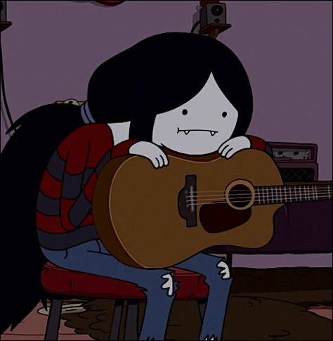 Laurence Anyways, Marceline And Bubblegum, Adventure Time Wallpaper, Marceline The Vampire Queen, Time Icon, Adventure Time Cartoon, Adventure Time Marceline, Cartoon Profile Pictures, Adventure Time Anime