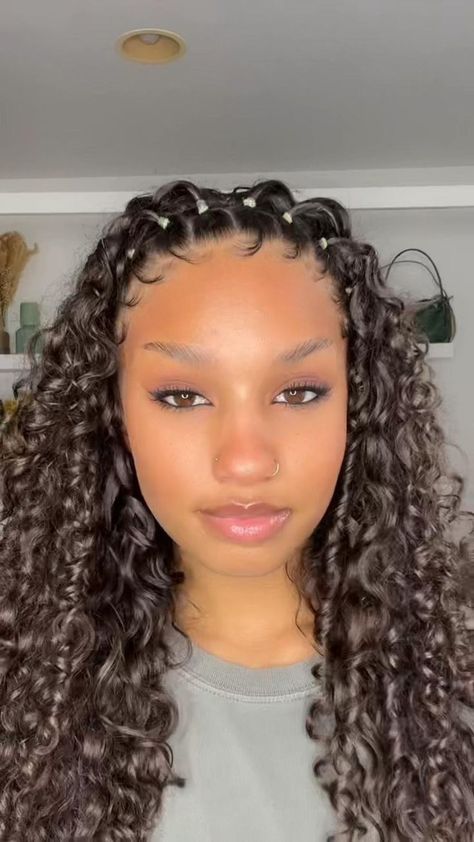 Ashlee West, Makeup Baddie, Peinados Hair Styles, Hair Styles Easy, Curls Hairstyles, Natural Hair Care Tips, Curly Hair Styles Easy, Natural Curls Hairstyles, Hairdos For Curly Hair