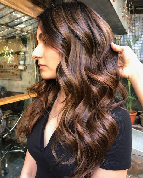 Brown Hair Honey Highlights, Honey Brown Hair Dye, Brown Hair Styles, Honey Brown Hair Color, Brown Hair Color Chart, Sunkissed Hair Brunette, Sunkissed Hair, Honey Highlights, Golden Brown Hair