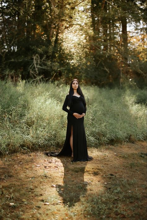 Maternity photoshoot in central Washington wearing a long black dress Witch Maternity Photos, Halloween Maternity Photoshoot, Halloween Maternity, Pregnant Halloween, Maternity Photoshoot, Maternity Shoot, Pregnancy Shoot, Pregnancy Photoshoot, Pregnancy Photos