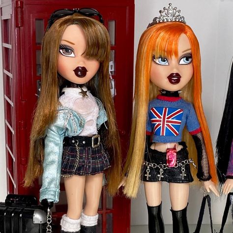 ༺☆༻ | ♱ bratz pretty n punk 🇬🇧 #bratzliveinconcert #bratzspaceangelz #dollcollector #dollootd #bratzdolls #bratzdoll #bratzcloe #bratzyasmin… | Instagram Bratz Pretty N Punk, Bratz Yasmin, Z Ro, 2000 Fashion, Bratz Doll, Pretty Dolls, Collector Dolls, Y2k Fashion, Ootd