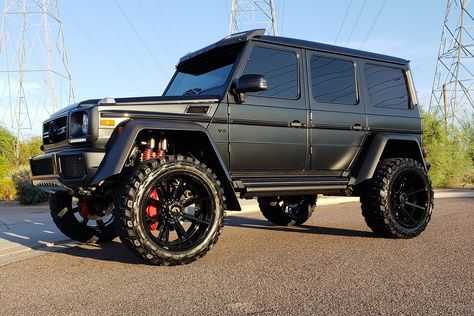 Lifted Mercedes G Class Goes in Style Wearing Matte Black Exterior Parts Mercedes Jeep, Luxury Cars Mercedes, Black Mercedes Benz, Mercedes Suv, مرسيدس بنز, Mercedes Truck, Black Truck, Mercedes G Wagon, Mercedes Benz G Class