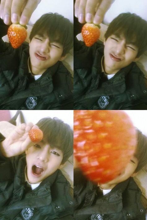 BTS V eating strawberries, his favorite ♡ You Are My Moon, Taehyung Selca, E Dawn, Korean Boy, Bulletproof Boy Scouts, Boy Band, Fan Fiction, Daegu, V Taehyung