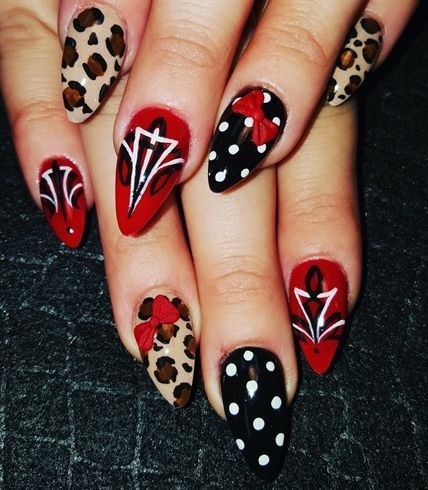 Rockabilly Nails, Pin Up Makeup, Vintage Nails, Pretty Nail Art Designs, Kawaii Nails, Pretty Nail Art, Glam Nails, Halloween Nail Designs, Halloween Nail Art