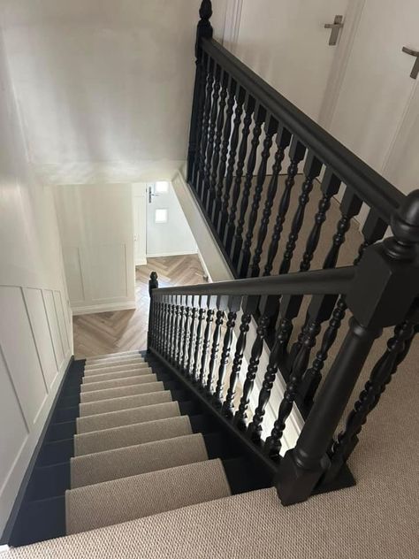 Panelled Staircase With Handrail, Dark Grey Staircase Painted, Black Victorian Staircase, Hallway Black Banister, Navy Banister, Black Bannister Ideas, Dark Painted Staircase, Black Stair Banister, Stairs With Black Railing