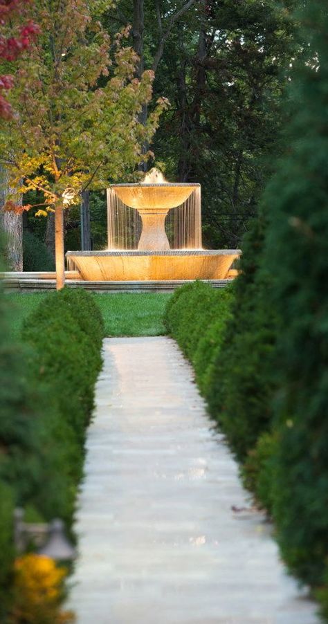 fountain Landmark Photography, Funny House, Garden Water Feature, Backyard Water Feature, Waterfall Fountain, Garden Fountain, Traditional Landscape, Garden Fountains, Landscaping Design