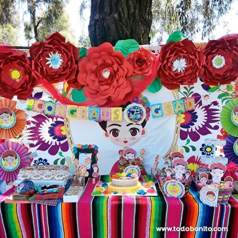 Decoración de fiesta de Frida Kahlo Quinceanera Theme, Mexican Quinceanera, Mexican Baby Shower, Mexican Birthday Parties, Mexican Party Decorations, Mexican Fiesta Party, Fiesta Birthday Party, Mexican Birthday, Den Mrtvých