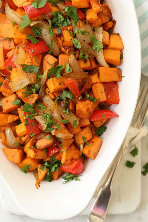 Sweet Potatoes for Breakfast Breakfast Sweet Potatoes, Turkey Crockpot, Breakfast Potato, Breakfast Hash Recipes, Sweet Potato Breakfast Hash, Turkey Easy, Rice Syrup, Coconut Bites, Recipe Potato