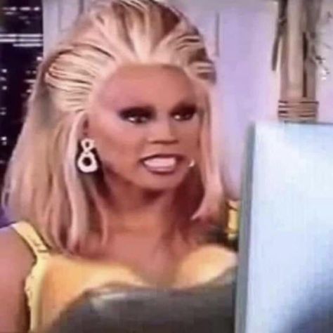 Rpdr Funny, Rupaul Drag Queen, Reaction Pic, Rupauls Drag Race, Funny Reaction Pictures, Funny Video Memes, Rupaul, Drag Race, Really Funny Pictures