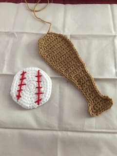 Crochet Baseball Bat and Ball Appliques...  -- The Perfect Stitch...: "Play Ball" Toddler Blanket Crochet Baseball Bat, Baseball Crochet Pattern, Crochet Football Pattern, Spooky Items, Beginner Crochet Blanket, Crochet Baseball, Crochet Blanket Ideas, Boy Crochet Patterns, Crochet Football