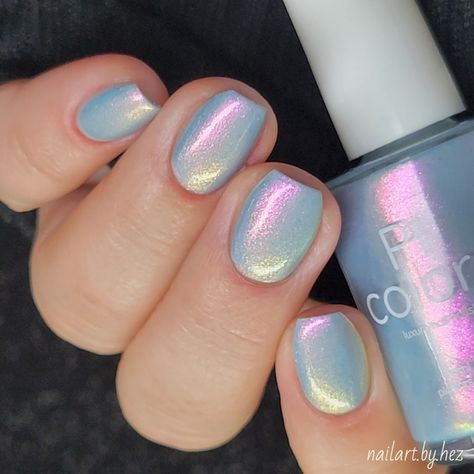 Opal Nail Designs, Pink And Blue Nails, Girly Diy, Iridescent Nails, Iridescent Nail Polish, Silver Nail Polish, Nail Glam, Opal Nails, Brown Nail Polish