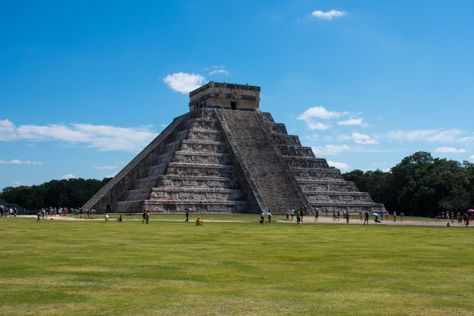 Chicken Itza, New Seven Wonders, Seven Wonders Of The World, Yucatan Mexico, Dream Book, Mayan Ruins, Seven Wonders, Chichen Itza, Archaeological Site