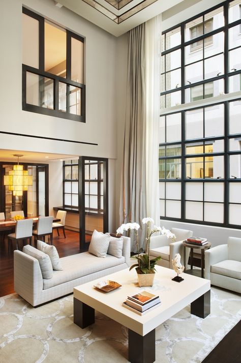 las ventanas no me gustan, pero si la idea de q en el cuarto halla una q da al living Living Room New York, Casa Loft, New York Loft, Interior Painting, Loft Living, Big Windows, Hus Inspiration, Decoration Inspiration, Remodel Bedroom