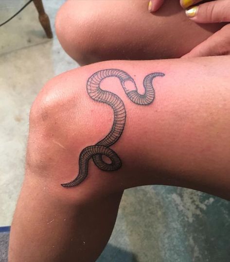 Even A Worm Will Turn Tattoo, Worm Tattoo Ideas, Bug Knee Tattoo, Sand Worm Tattoo, Inch Worm Tattoo, Earth Worm Tattoo, Arson Tattoo, Cordyceps Tattoo, Earthworm Tattoo