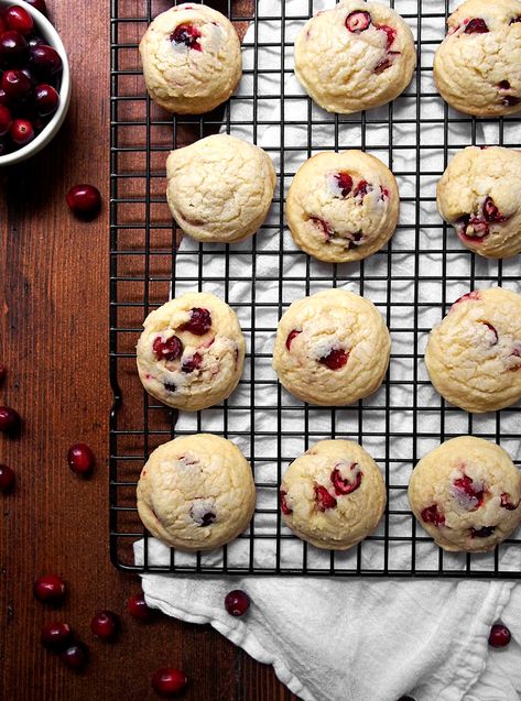 Almond Christmas Cookies, Cranberry Almond Cookies, Soft Batch Cookies, Fresh Cranberry Recipes, Soft Batch, Cranberry Cookies Recipes, Fresh Cranberry, Almond Cookie, Best Holiday Cookies