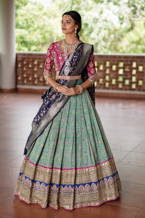 Half Saree Ideas Indian Weddings, Banarsi Lehnga Designs, Studio 149, Saree Function, Lehenga Saree Design, Boutique Studio, Bridal Sarees South Indian, Half Saree Lehenga, Indian Outfits Lehenga