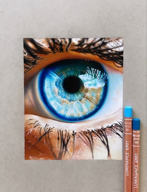 Pencil Art For Beginners, Colored Pencil Artwork Ideas, Prismacolor Drawing, Realistic Eye Drawing, Prismacolor Art, Colored Pencil Artwork, Art Drawings Sketches Creative, Color Pencil Art, Realistic Art