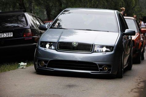 Fabia Skoda Fabia Mk1, Audi Hatchback, Ark Angel, Garage Furniture, Tuning Cars, Wheel Art, Car Volkswagen, Hot Hatch, Skoda Fabia