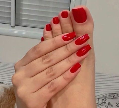 Cute Red Nails, Red Toenails, Nails Toes, Long Red Nails, Feet Nail Design, Gel Toe Nails, Pretty Toe Nails, Cute Toe Nails, Manicure Y Pedicure