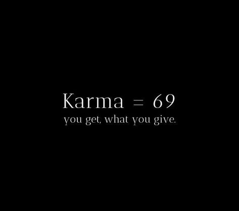 Hide Instagram Story Quotes, Karma Bio For Instagram, Aesthetic Quotes Funny, Savage One Liners, Deep One Liners, One Line Thoughts, Funny Bio, One Liner Quotes, Cheesy Quotes