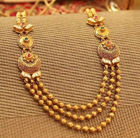 Manubhai Jewellers Manubhai Jewellers, Bridal Ornaments, Mango Haram, Marriage Jewellery, Neck Pieces Jewelry, Antique Necklaces Design, Antique Gold Jewelry Indian, Beads Mala, Gold Necklace Indian Bridal Jewelry