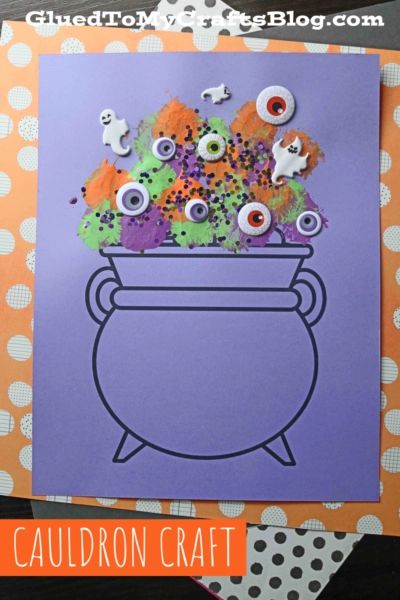 Pom Pom Stamped Cauldron - Glued To My Crafts - Let's Get Crafty! Cauldron Printable, Cauldron Craft, Halloween Lesson Plans, Witch's Cauldron, Halloween Art Projects, Black Cauldron, Easy Art For Kids, Carte Halloween, Fun Halloween Crafts