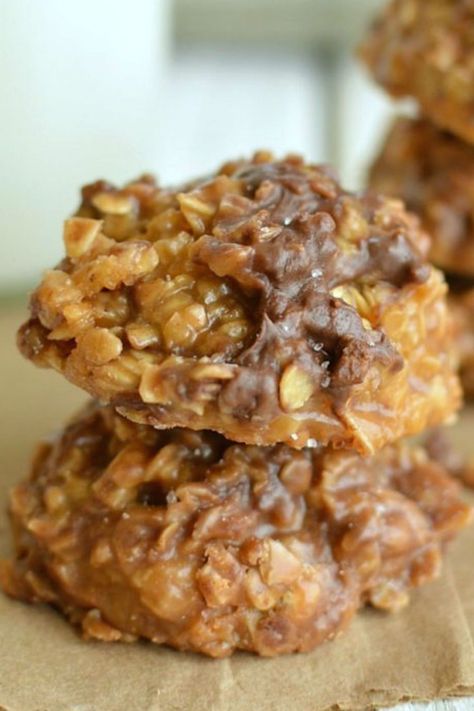 No Bake Caramel Cookies, Caramel Chips, Easy No Bake Cookies, Toffee Chips, Baked Caramel, Salted Caramel Cookies, Butterscotch Pudding, Baking Recipes Cookies, Caramel Cookies