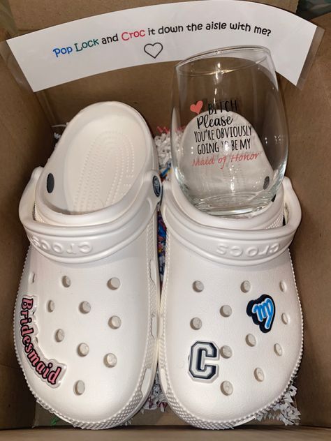 Fall Bridesmaid Gift Ideas, Bridesmaid Crocs, Bride Crocs, Wedding Crocs, Ways To Ask Bridesmaids, Spooky Wedding, Bridesmaids Proposal, Seventh Heaven, Asking Bridesmaids