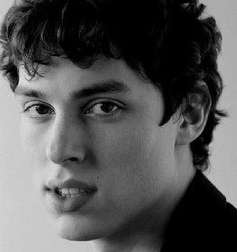 John Francis Daley Lance Sweets, John Francis Daley, Bones Tv Series, Bones Tv Show, Freaks And Geeks, Hot Actors, Smash Cake, Smash Book, Attractive People