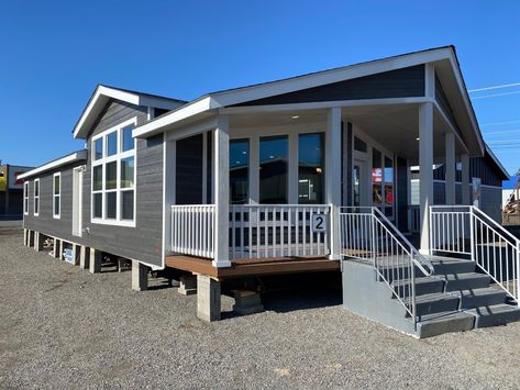 Palm Harbor Modular Homes, Palm Harbor Homes Texas, Manufactured Home Exterior, Small Manufactured Homes, Best Modular Homes, Double Wide Manufactured Homes, Prefab Cottages, Luxury Mobile Homes, Double Wide Home