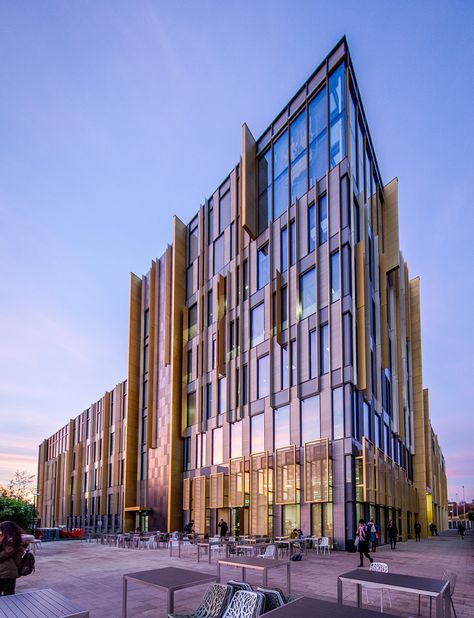 Gallery of University of Birmingham's Library / Associated Architects - 6 Secondary Skin, Birmingham Library, Shading Device, University Of Birmingham, Mood Images, Architectural Photographers, Magic Hour, Building Structure, Learning Spaces