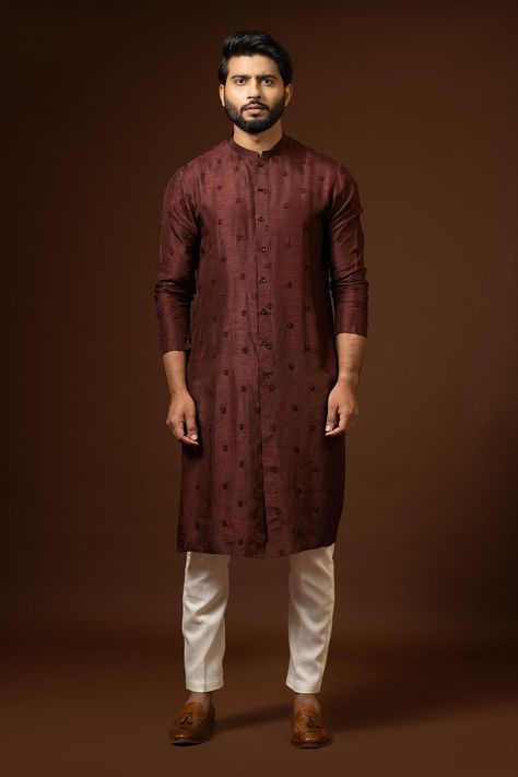 Shop for these amazing collections of Maroon Kurta: Bam Silk Embroidered French Knot And Cut Dana Work Set For Men by Paarsh online at Aza Fashions. Maroon Kurta For Men, Maroon Kurta Men, Kurta Pajama Men, Gents Kurta, Indian Outfits Lehenga, Kurta Men, Dress Suits For Men, Draped Blouse, Silk Kurta